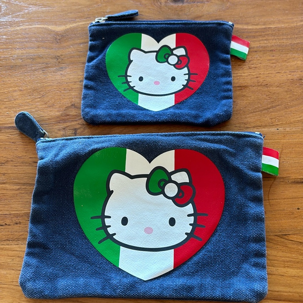 Hello Kitty Italia Italian Zipper pouches